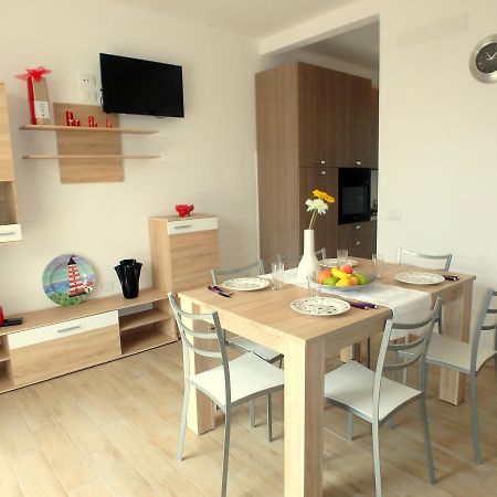Villa Demi 리도 디 폼포사 외부 사진