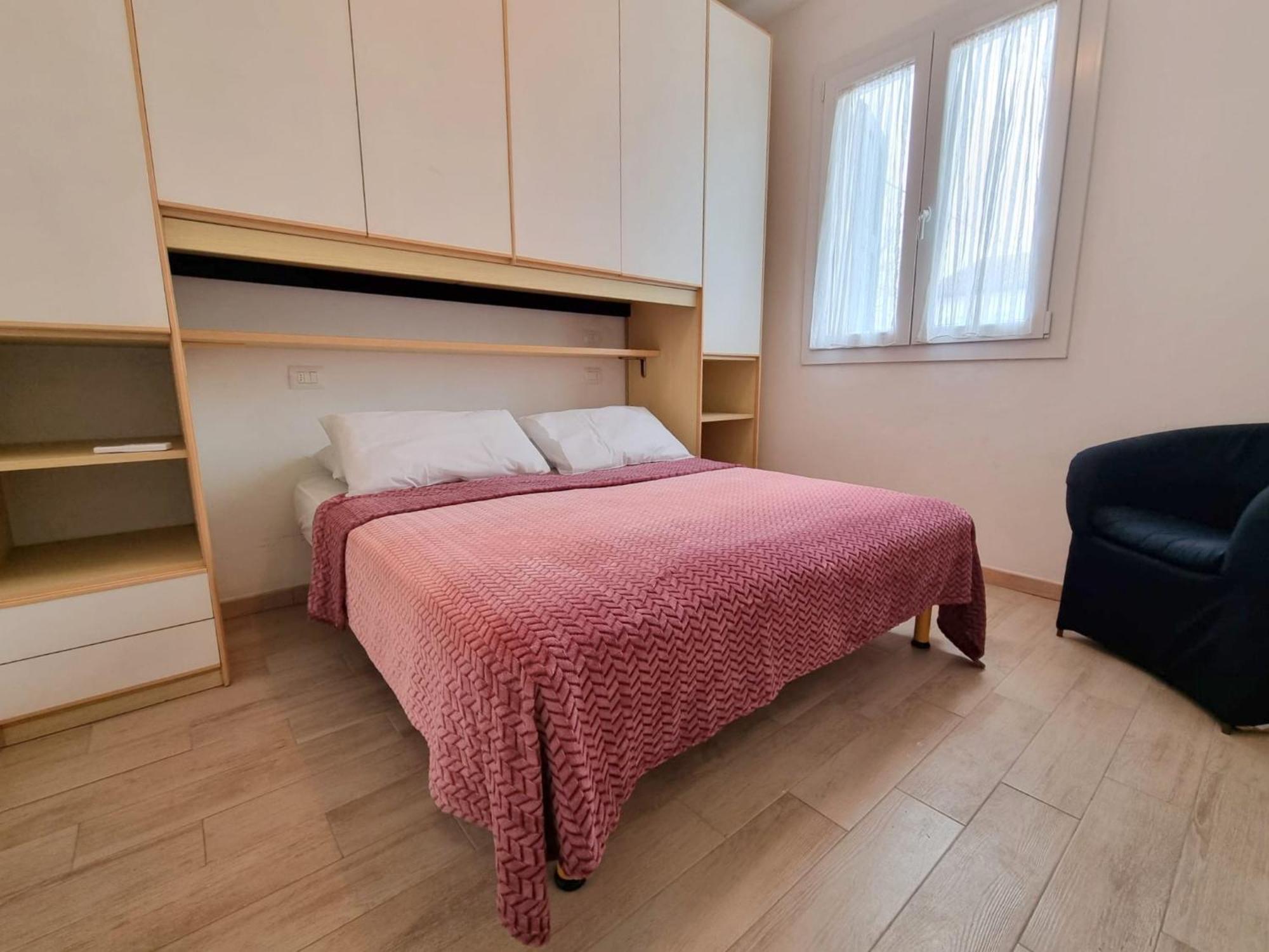 Villa Demi 리도 디 폼포사 외부 사진