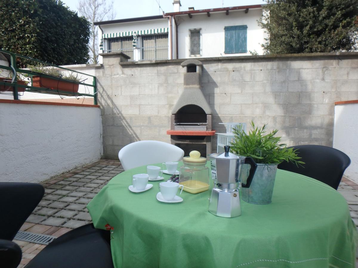 Villa Demi 리도 디 폼포사 외부 사진